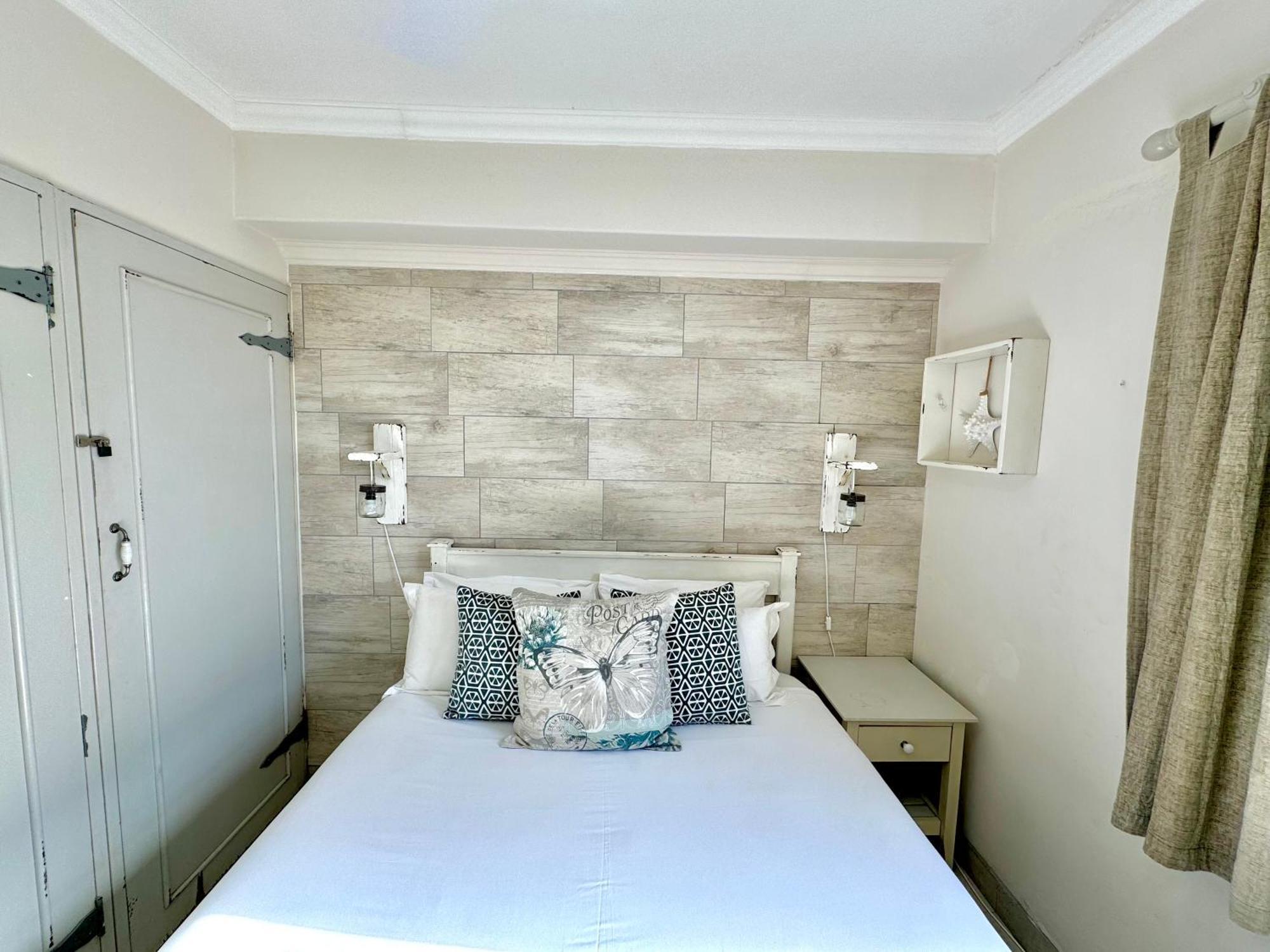 6 Buxtehude Ballito